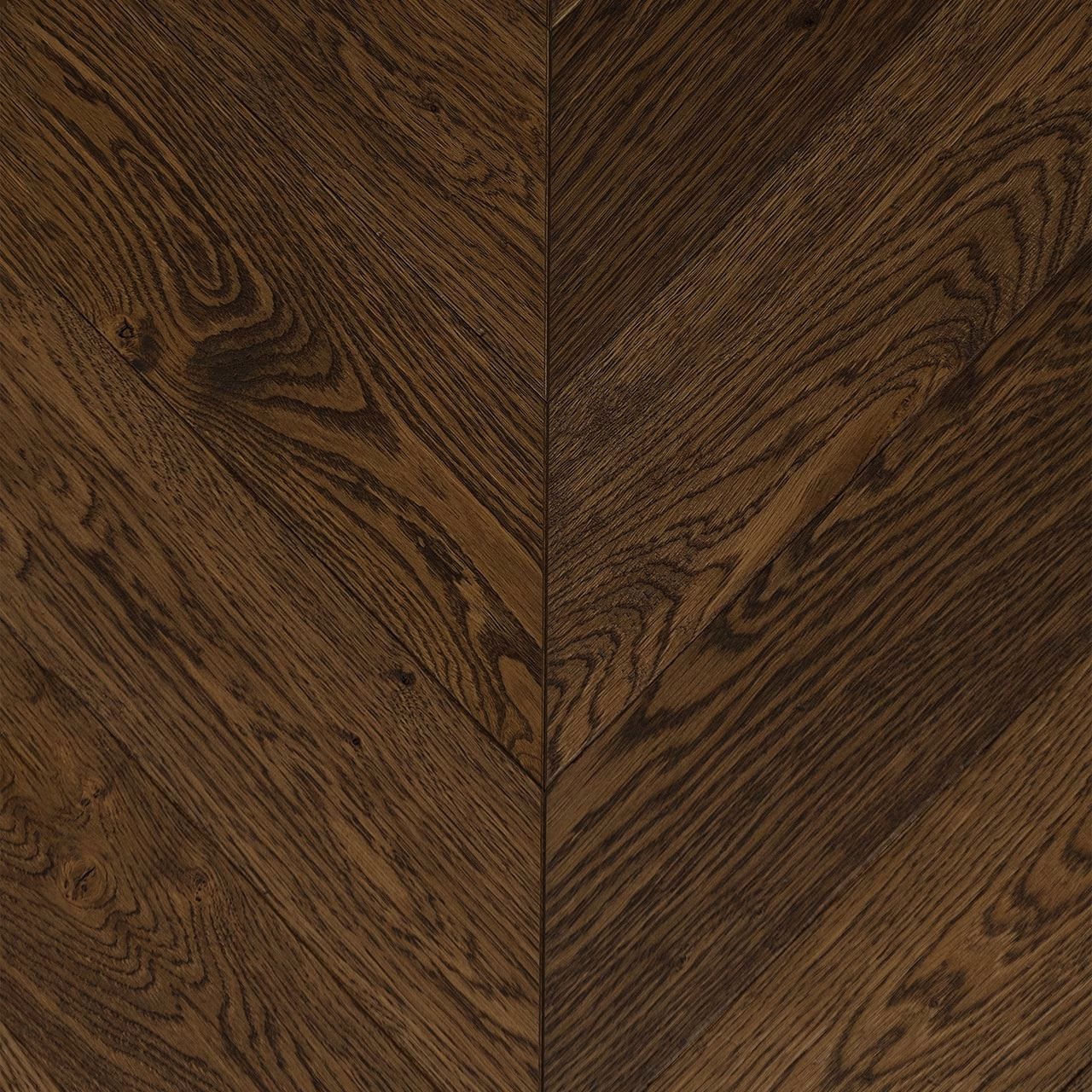 Barnwell FB Hout Chevron